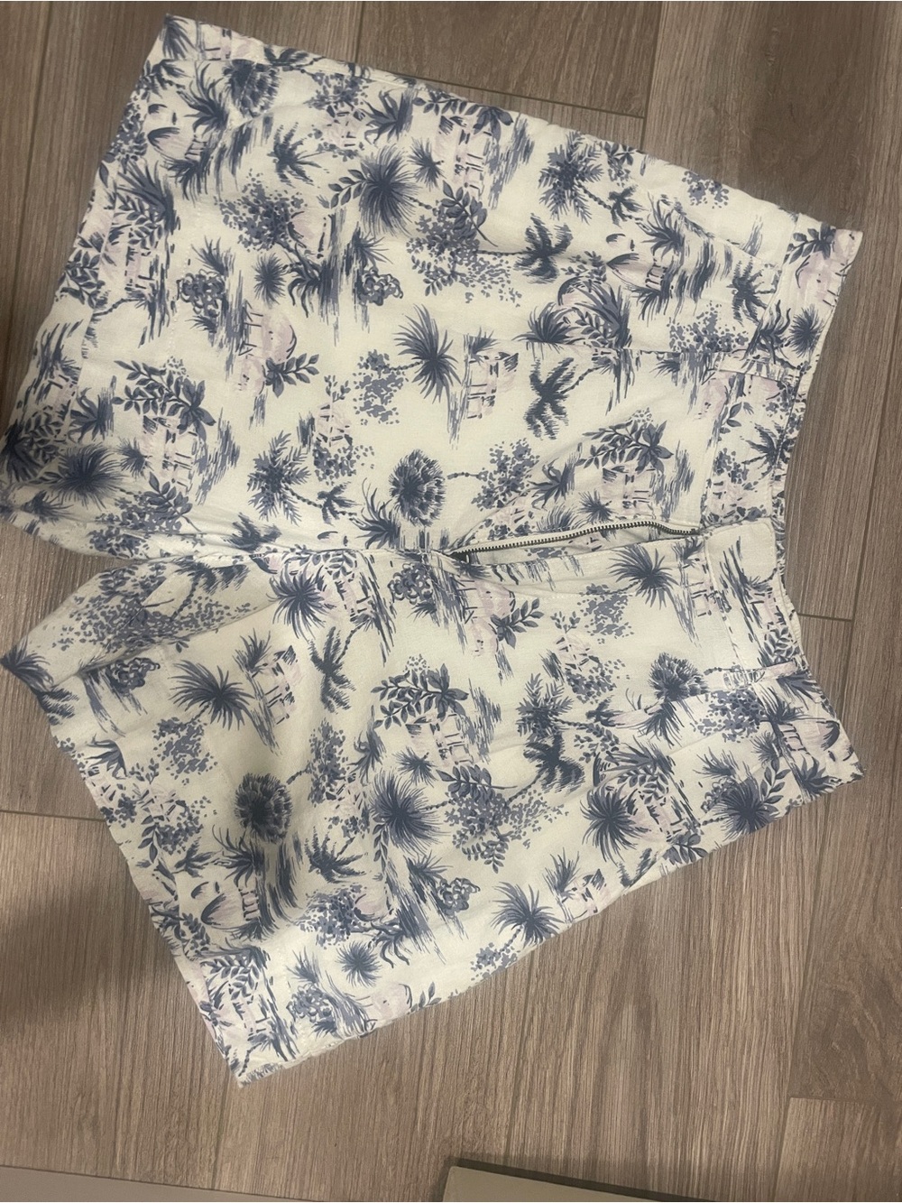 Abercrombie & Fitch High-Waist Tropical Print Shorts in Blue and White
